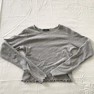 Brandy Melville ruffle sleeve shirt